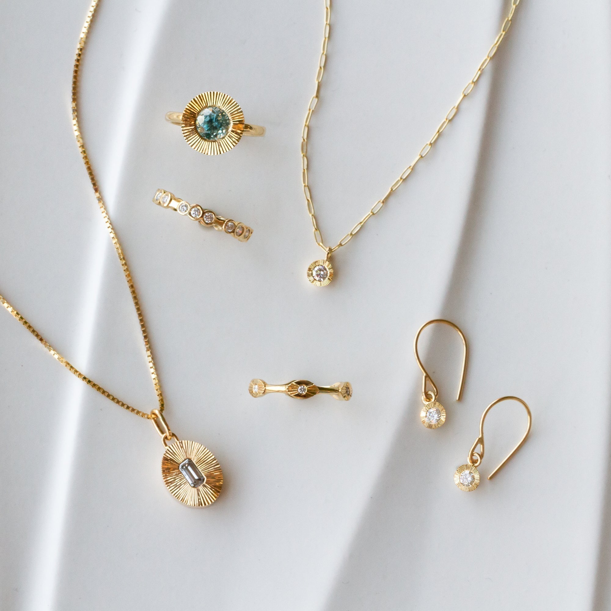 Jewelry Anniversary Gifts by Year
