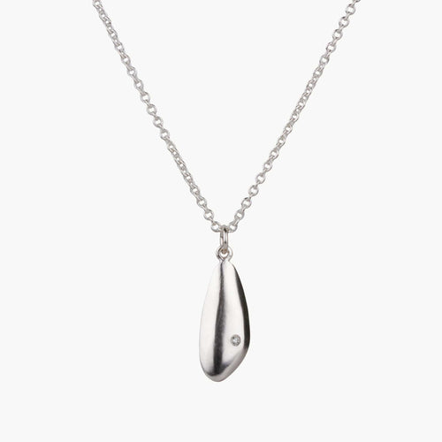 Medium Pebble Necklace in Sterling Silver