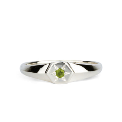 Astra Star Signet Ring - August - Peridot