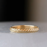 Herringbone Thin Band in Yellow Gold