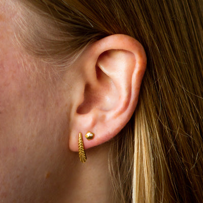 Yellow Gold Tapered Herringbone Stud Earrings