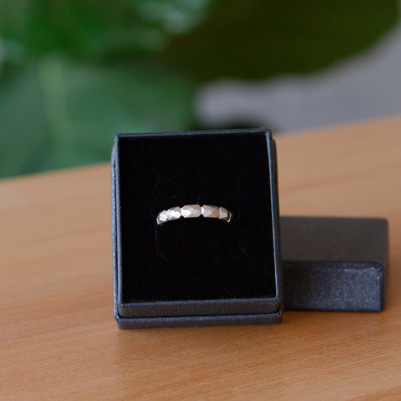 Fragment Eternity Band in Silver